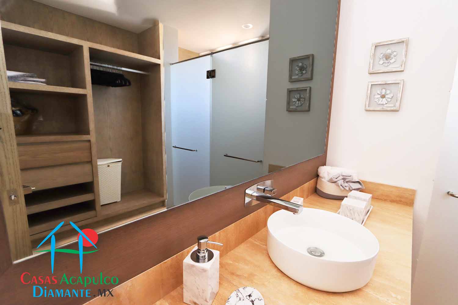 Cara al Mar 6 - Recámara cinco 7